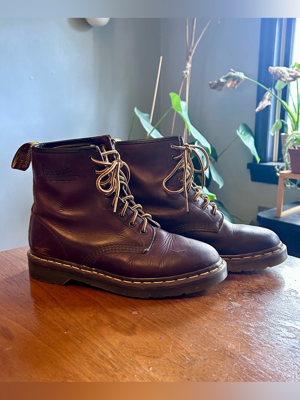 Dr. Doc Martens 1460 Crazy Horse Made In England Brown Leather Lace Up Boots W8